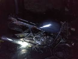 Bhopal, Woman caught fire ,due to alcohol, five slums hit , cylinder burst