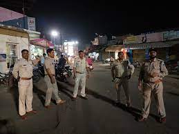 khandwa, Two sides clashed, Jalebi Chowk ,over property