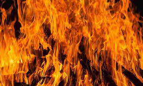 dindori,fire, three storey house