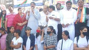 indore,Congress marathon, protest against inflation