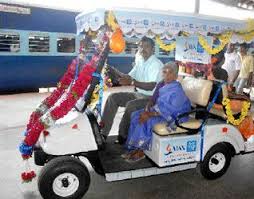 रेल यात्रियों को मिलेगी बेट्री कार