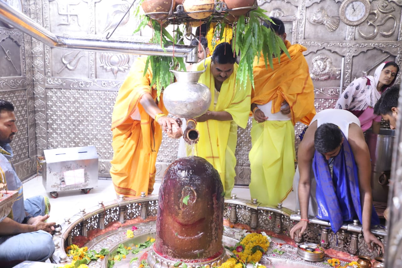 ujjain,Agriculture Minister ,visited Baba Mahakal