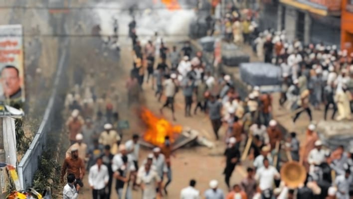 नीमच दंगे से घबराये लोग,पूछा कहाँ है हमारी सेफ्टी