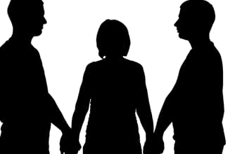 लव ट्रायंगल का  दर्दनाक अंत  हत्या के बाद घर  में बनाई दोस्त की कब्र