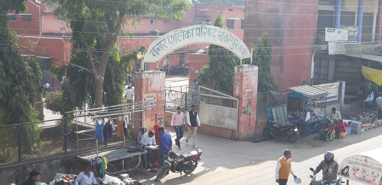 कलेक्टर के निर्देश पर हटाया गया अतिक्रमण शहर को स्वच्छ और सुंदर बनाने के प्रयास  