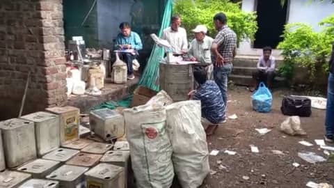 खरगोन में कलेक्टर ने 15 दिन कराई रेकी सुबह सुबह पढ़वाया छापा