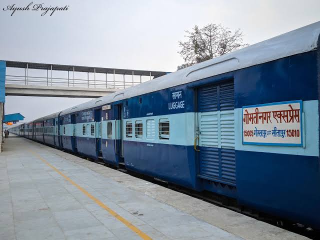 रेलवे की लापरवाही के चलते यात्री के साथ हादसा