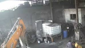 जेसीबी टायर फटने से ड्राइवर की मौत