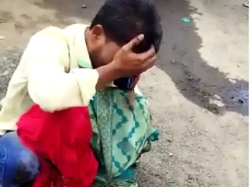 भोपाल में बाइक सवार महिला को लगा धक्का सड़क पर गिरी तो बस ने रोंदा 