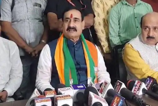 गृहमंत्री मिश्रा ने दिग्विजय पर किया पलटवार कहा हमारी संस्कृति शुरुआत से ही ‘वसुधैव कुटुंबकम’ की  