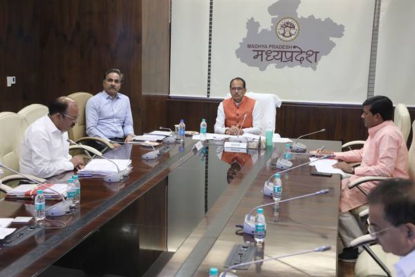 नर्मदा घाटी विकास विभाग की समीक्षा