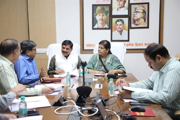 धर्मस्व मंत्री उषा ठाकुर ने कहा कालिदास समारोह की सभी व्यवस्थाएँ करें सुनिश्चित