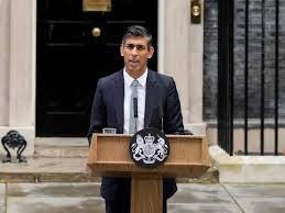 42 साल के भारतवंशी ऋषि सुनक बने ब्रिटेन के नए प्रधानमंत्री देश को किया सम्बोधित 
