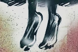 दमोह में फंदे पर लटकी मिली माँ और बेटियां पिता पर हत्या का आरोप 