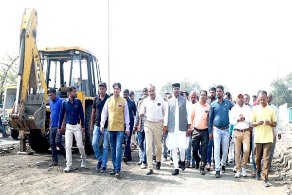 भारत टॉकीज आरओबी का किया निरीक्षण गोदाम में संचालित अवैध दुकानों बंद करने को कहा 