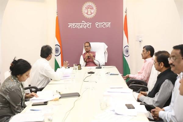 मुख्यमंत्री शिवराज ने कहा प्रदेश में किसी भी जिले में खाद की कोई समस्या नहीं