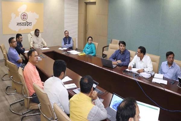 स्वास्थ्य मंत्री डॉ. चौधरी  कहा सम्पूर्ण कायाकल्प आभियान के कार्यों को दें सर्वोच्च प्राथमिकता