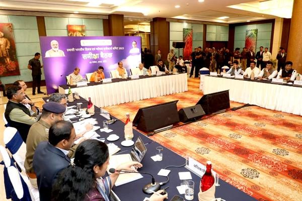 सीएम शिवराज ने लिया प्रवासी भारतीय दिवस और जीआईएस की तैयारियों का जायज़ा 