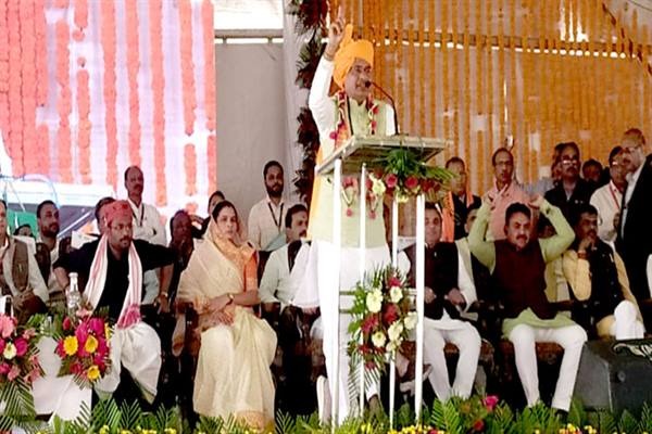 मुख्यमंत्री शिवराज ने कहा पेसा एक्ट में प्रावधान ग्राम सभा बनाएगी ग्राम विकास कार्य योजना 