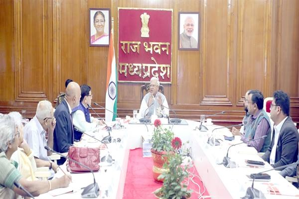 ईश्वर का प्रसाद पाने का सबसे प्रभावी माध्यम है सेवा का कार्य करना 