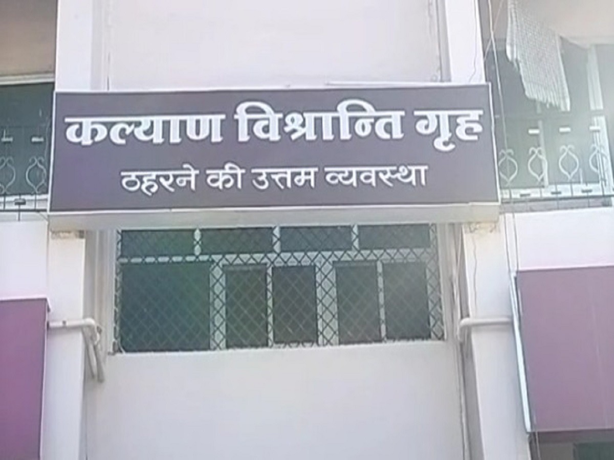 नौकरी के लिए इंदौर आये युवक की होटल में हुई हत्या 