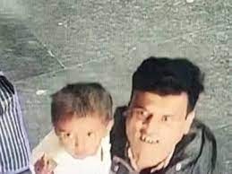 दूध की बोतल धोने गई माँ रेलवे स्टेशन से बच्चा चोरी टीआई पर अभद्रता करने का आरोप 