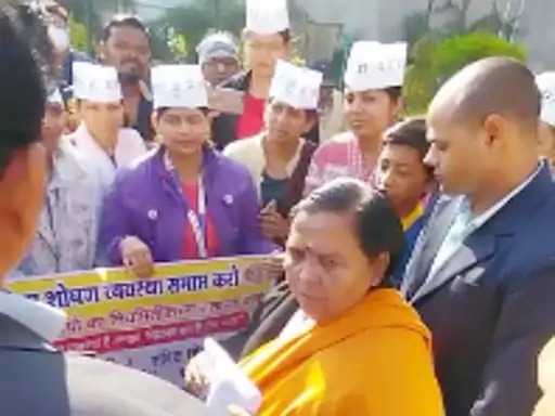 उमा भारतीय ने कांग्रेस पर निशाना साधा