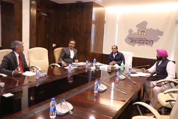 नवीन एवं नवकरणीय ऊर्जा विभाग की सीएम ने की समीक्षा 