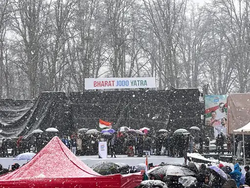 भारी बर्फ़बारी के बीच राहुल गाँधी की 35 मिनिट लम्बी स्पीच 