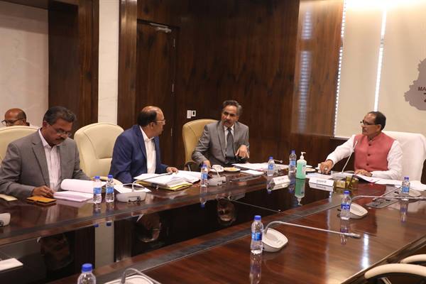 सीएम शिवराज की अध्यक्षता में हुई वृहद परियोजना नियंत्रण मंडल की 118 वीं बैठक