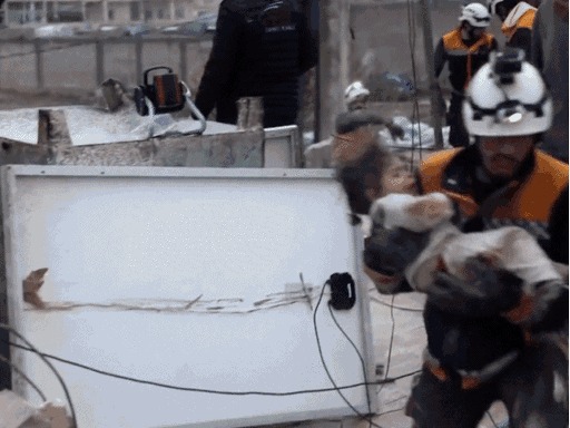 तेज़ भूकंप ने तुर्किये सीरिया में मचाई तबाही 