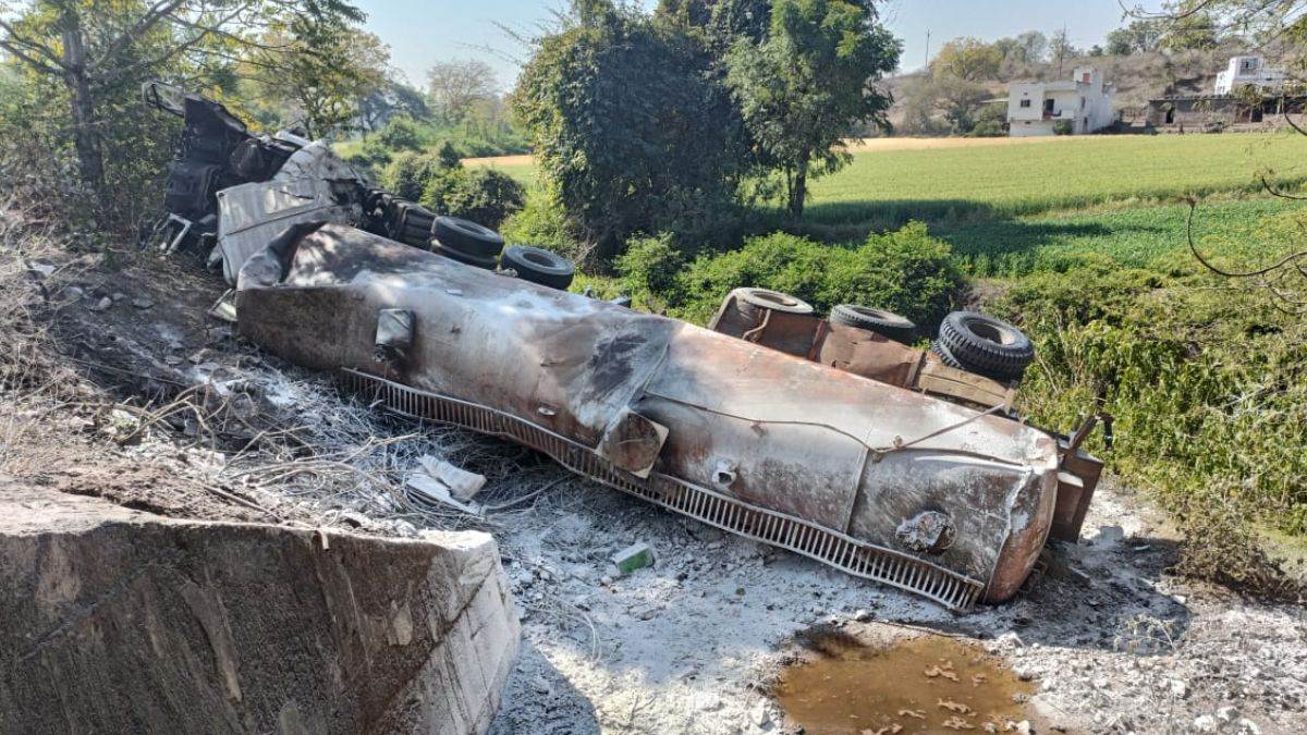 khargon,Sulfuric acid tanker